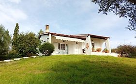 Votsalo Summer House By The Beach